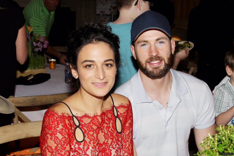 Chris Evans y Jenny Slate, su última pareja