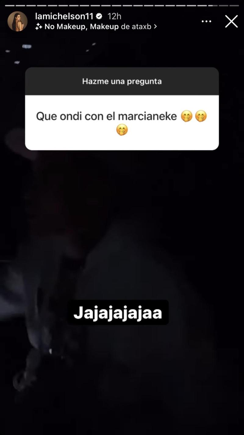 Ignacia Michelson de fiesta junto a Marcianeke