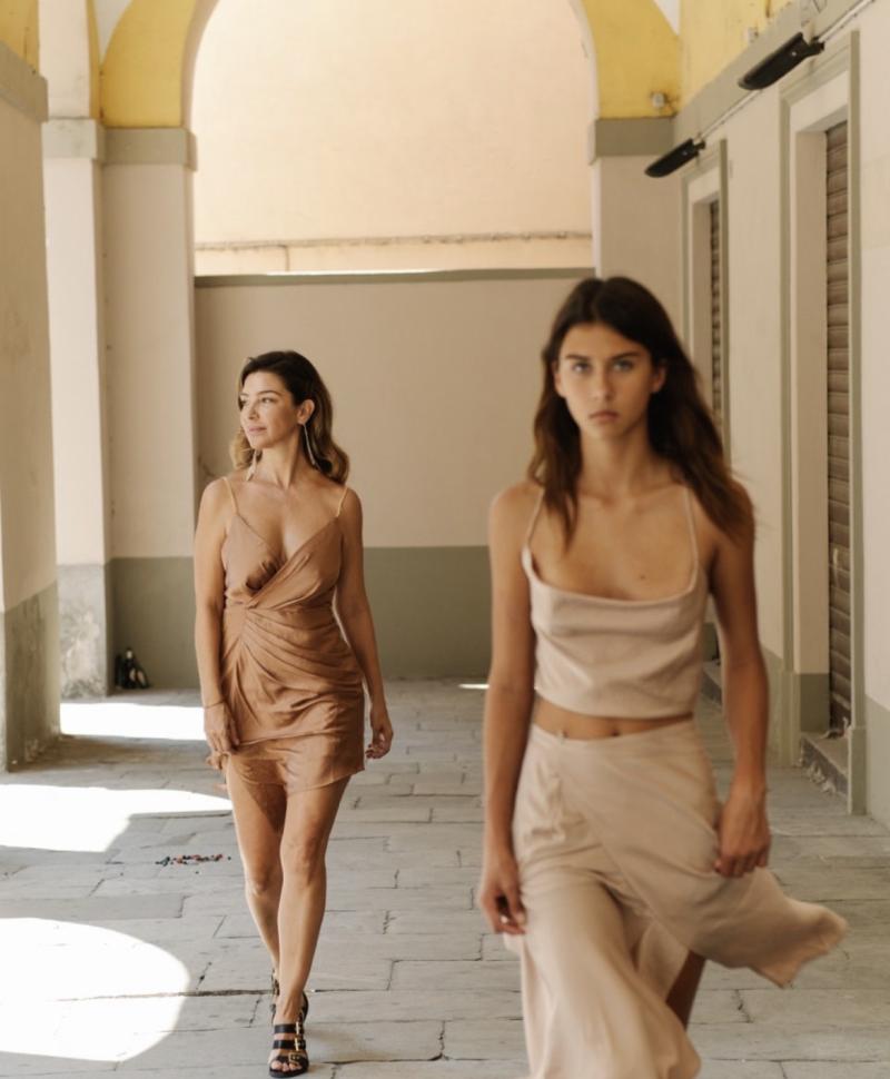 Pancha Merino protagonizando una campaña publicitaria junto a Amanda