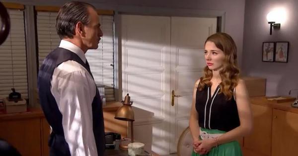 Álvaro Rudolphy actuando junto a Mariana di Girolamo