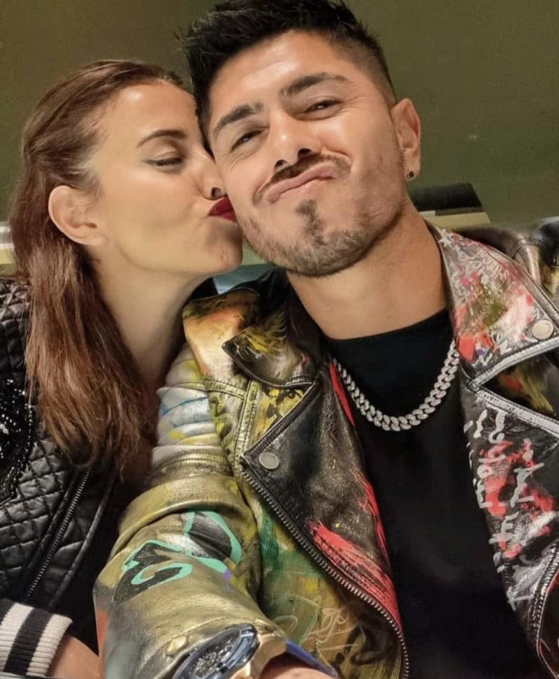 Yamila Reyna junto a su pareja Diego Sánchez