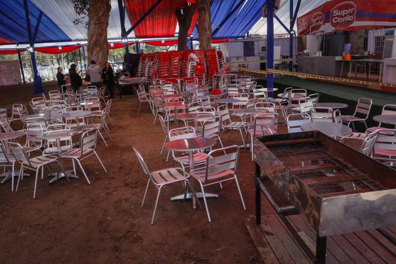 Tras dos años: Alcaldesa de Santiago confirmó que vuelven las fondas al Parque O’Higgins