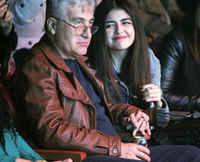 Jorge González y su polola