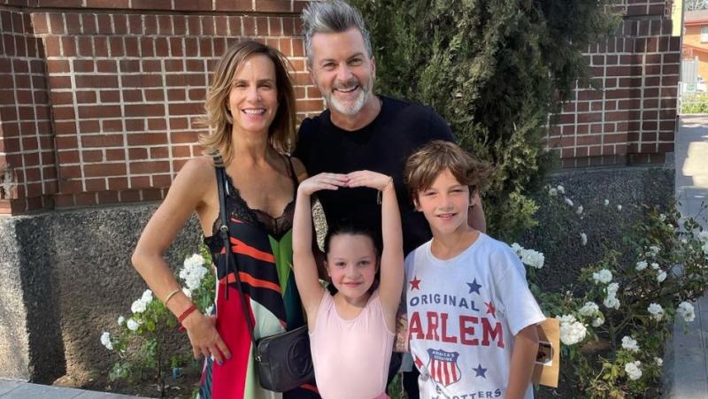 Diana Bolocco y familia