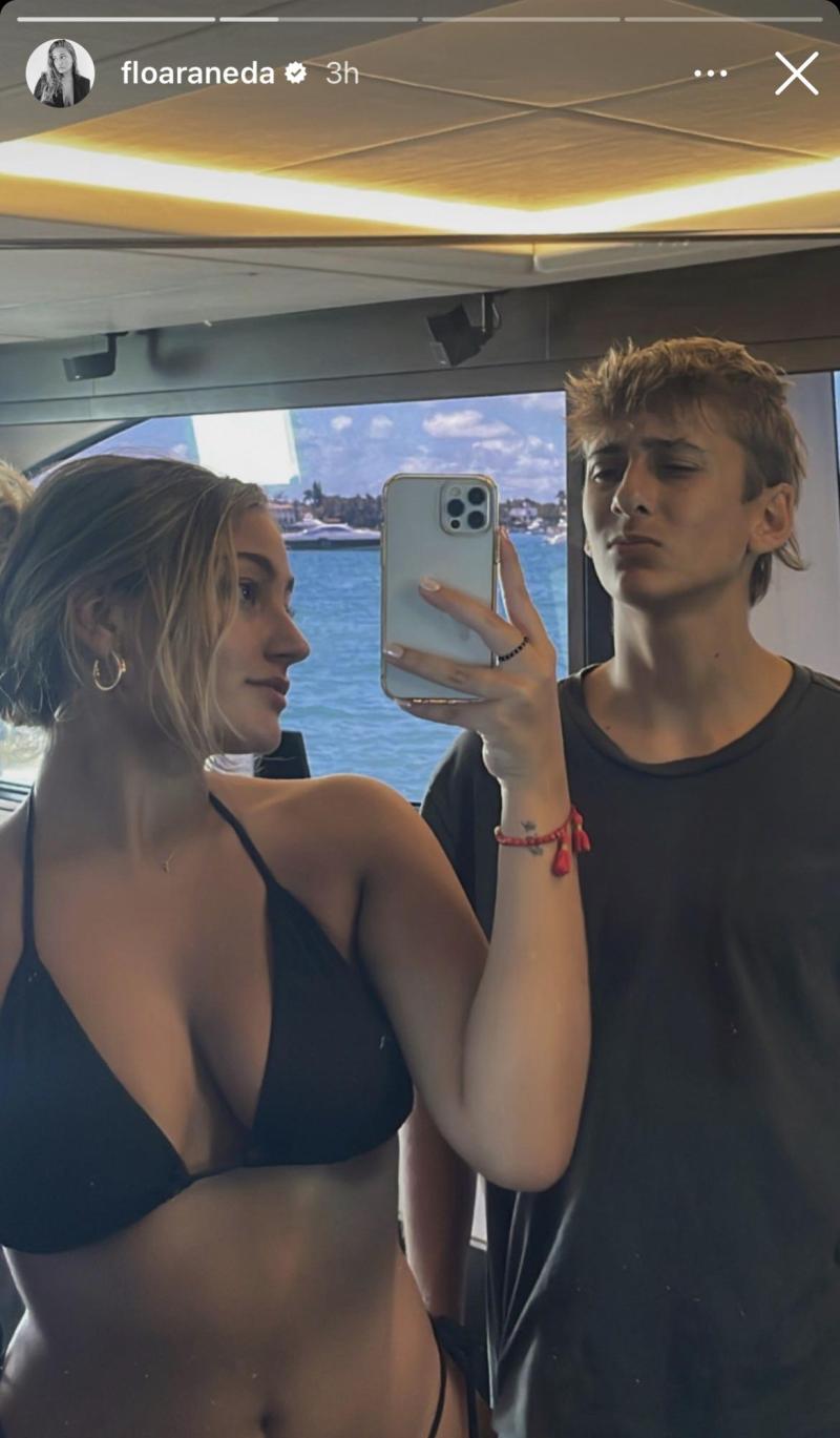 Florencia Araneda junto a su hermano Vicente