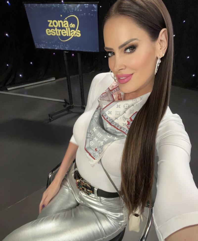 Adriana Barrientos - Instagram