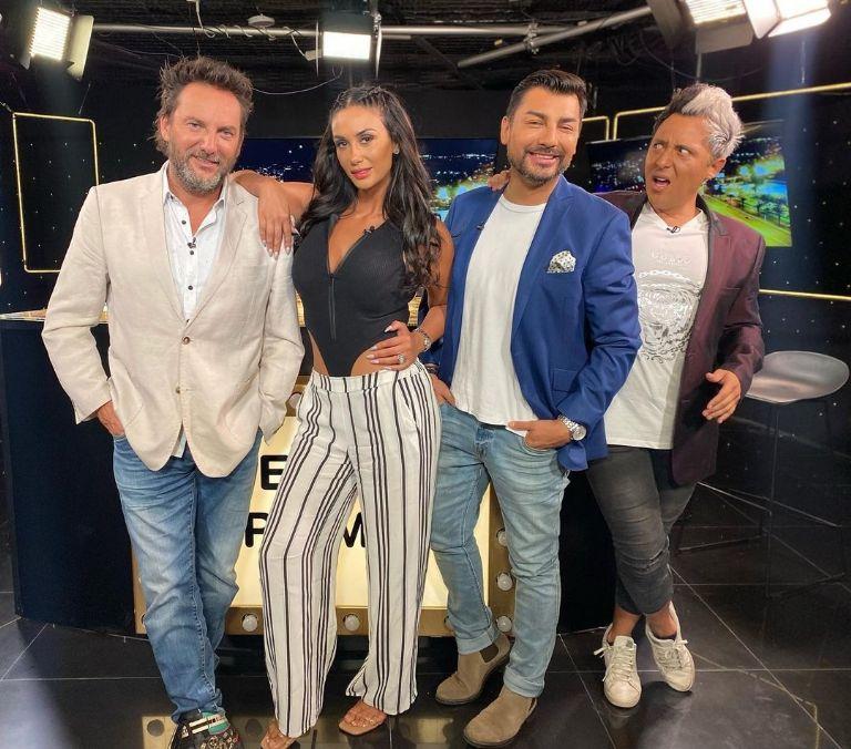 Daniel Fuenzalida junto a los panelista de Me Late Prime