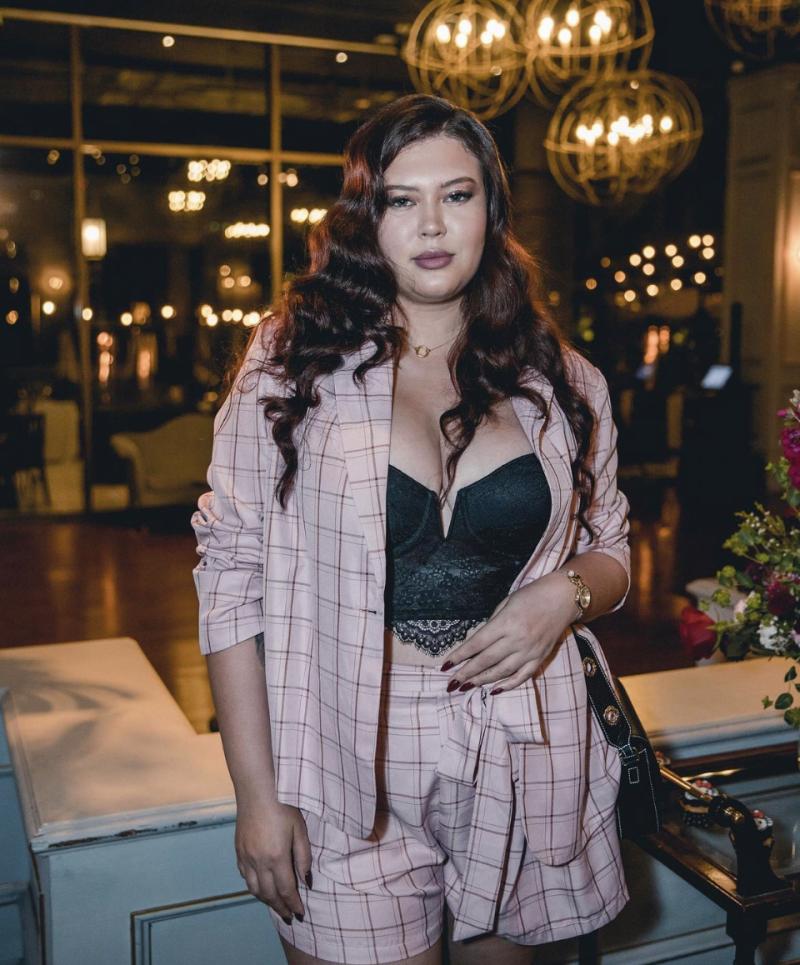 Michelle Carvalho - Instagram