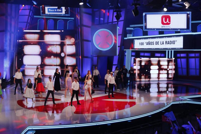 100 años de la radio en Chile: Se homenajeó a icónicas figuras del mundo radial