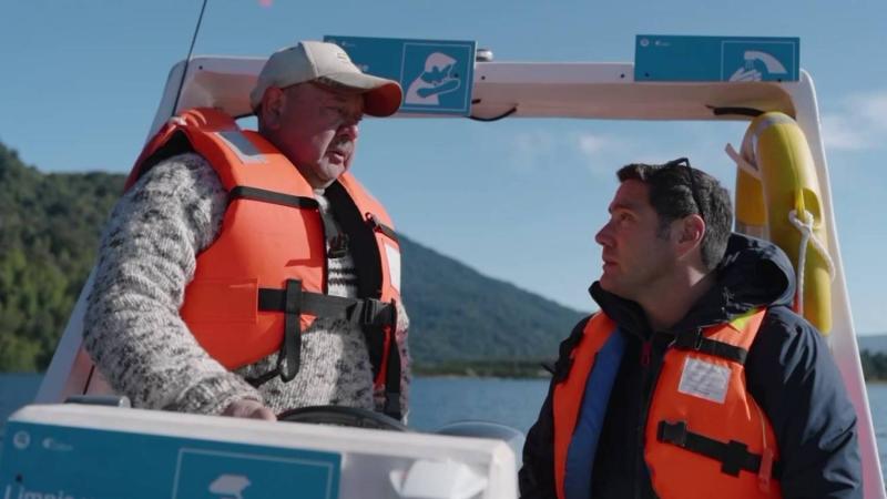 Pancho Saavedra descubrirá sorprendentes historias de los habitantes de las islas, bosques y lagos de Puerto Montt