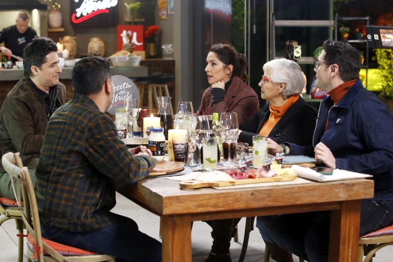 "Es maravilloso reencontrarnos”: Mariana Loyola y Teresita Reyes llegan a “Socios de la parrilla”