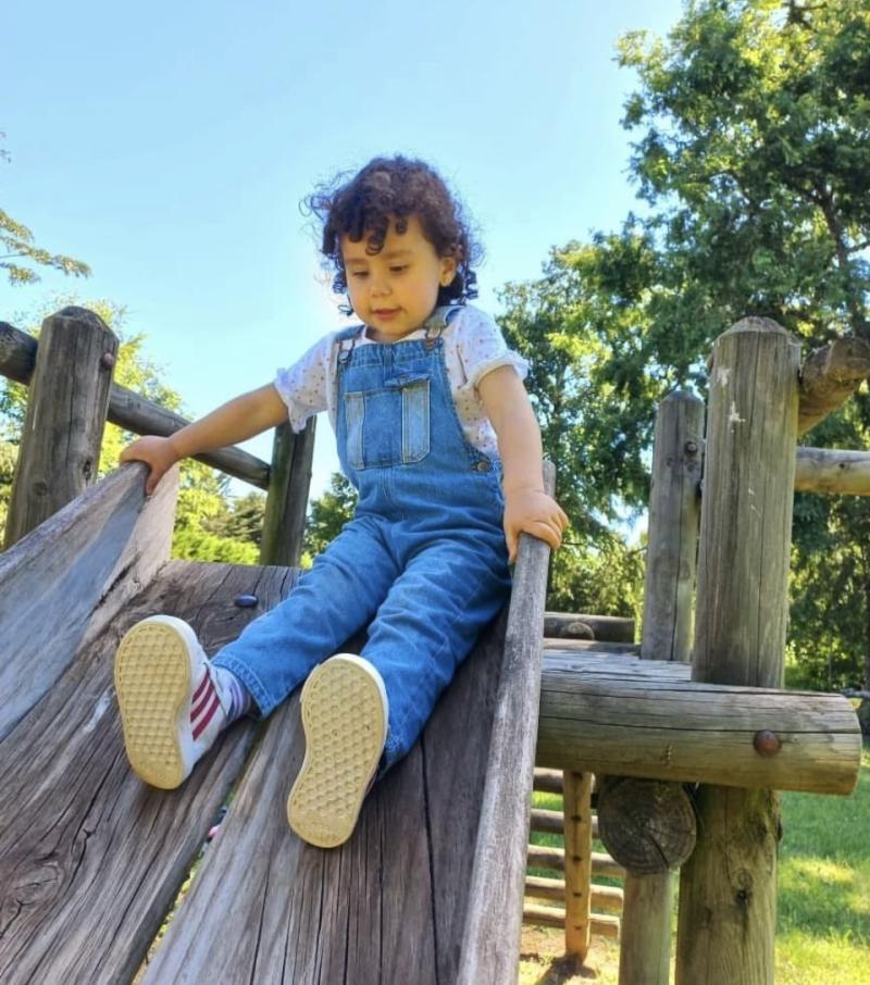 Yamna Lobos - Instagram