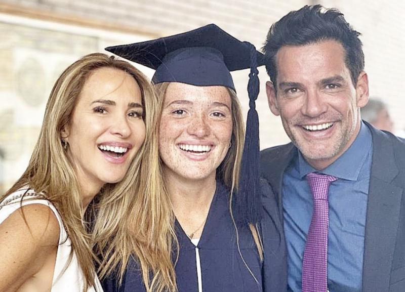 Angélica Castro, Laura y Cristián de la Fuente