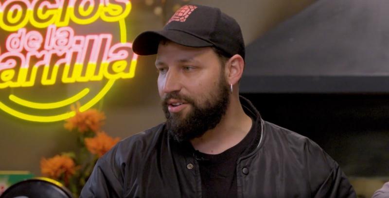 Leonardo Falcón realizó sorpresiva aparición para sorprender a su padre, Juan Falcón