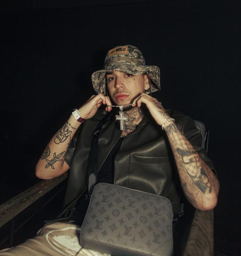 Young Cister - Instagram