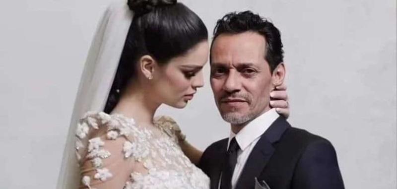 Marc Anthony y su esposa