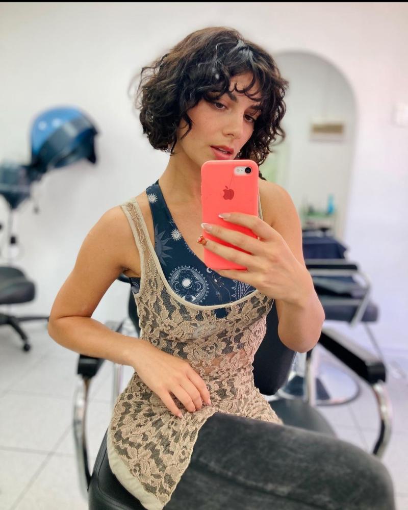 ¡Al natural! Kathy Contreras se llenó de elogios tras lucir especial look