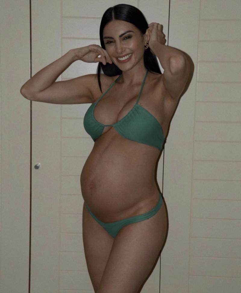 Flavia Medina - Instagram