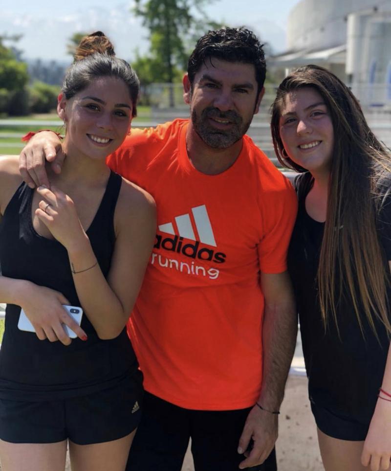 Marcelo Salas junto a sus dos hijas