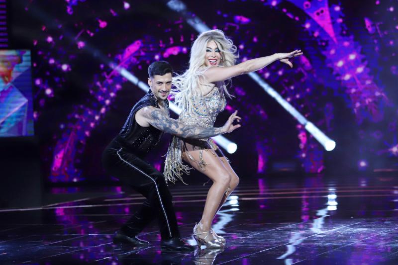 Nicole Gaultier arrasó en su debut en la pista de "Aquí se baila"