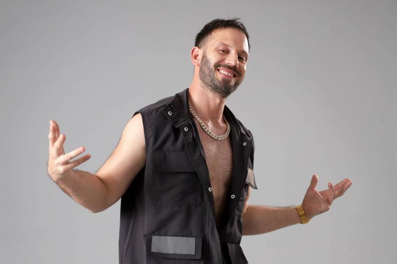 "Esto no lo tomo como un juego": Hernán Contreras y su salto de las teleseries a “Aquí se baila”