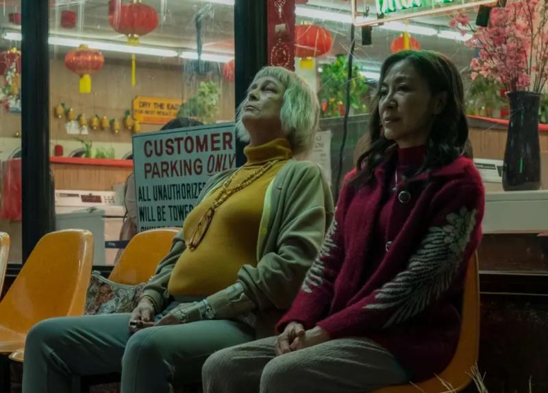 Jamie Lee Curtis en "Todo en todas partes al mismo tiempo".