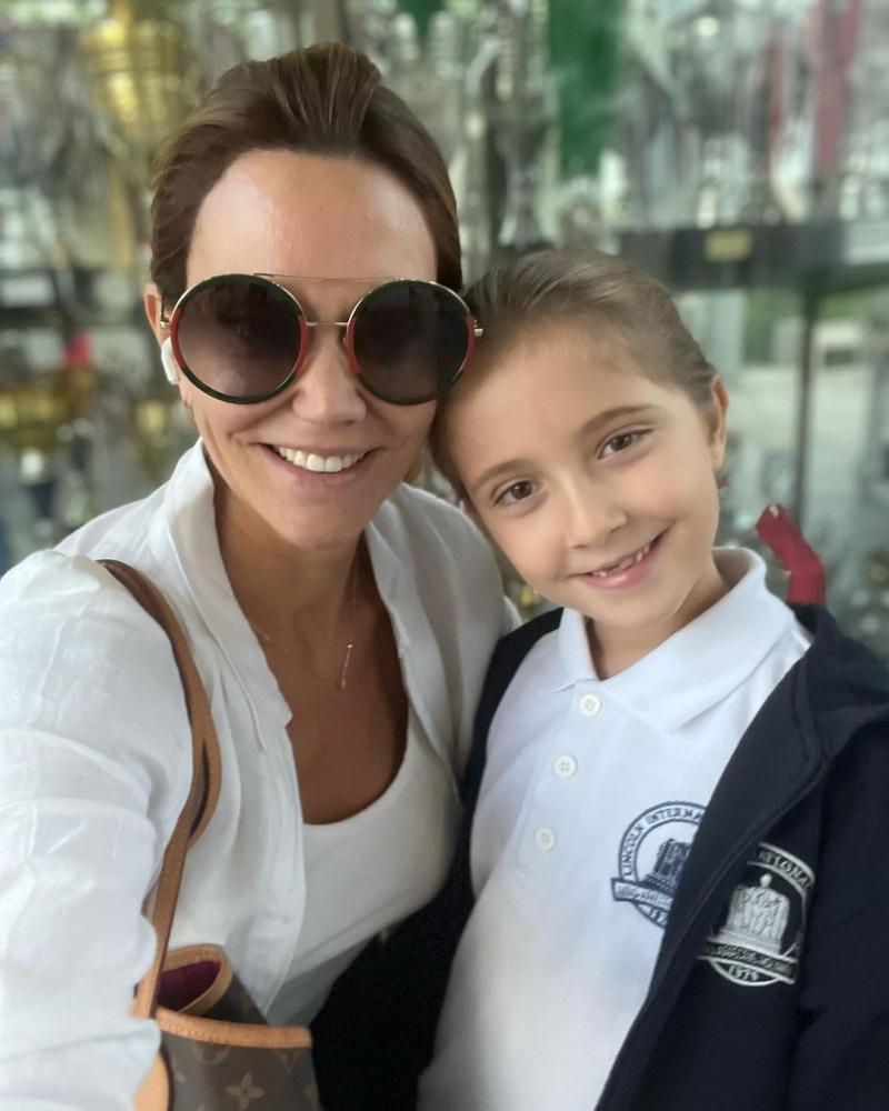 Daniella Campos y su hija