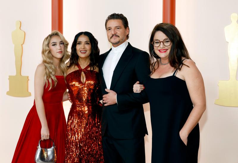 Salma Hayek - Pedro Pascal