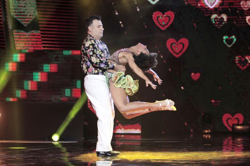 Kurt Carrera presentó problemas de memoria coreográfica: no logró convencer al jurado