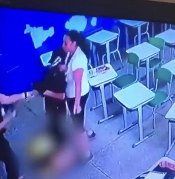 Estudiante de 13 años mató a puñaladas a profesora