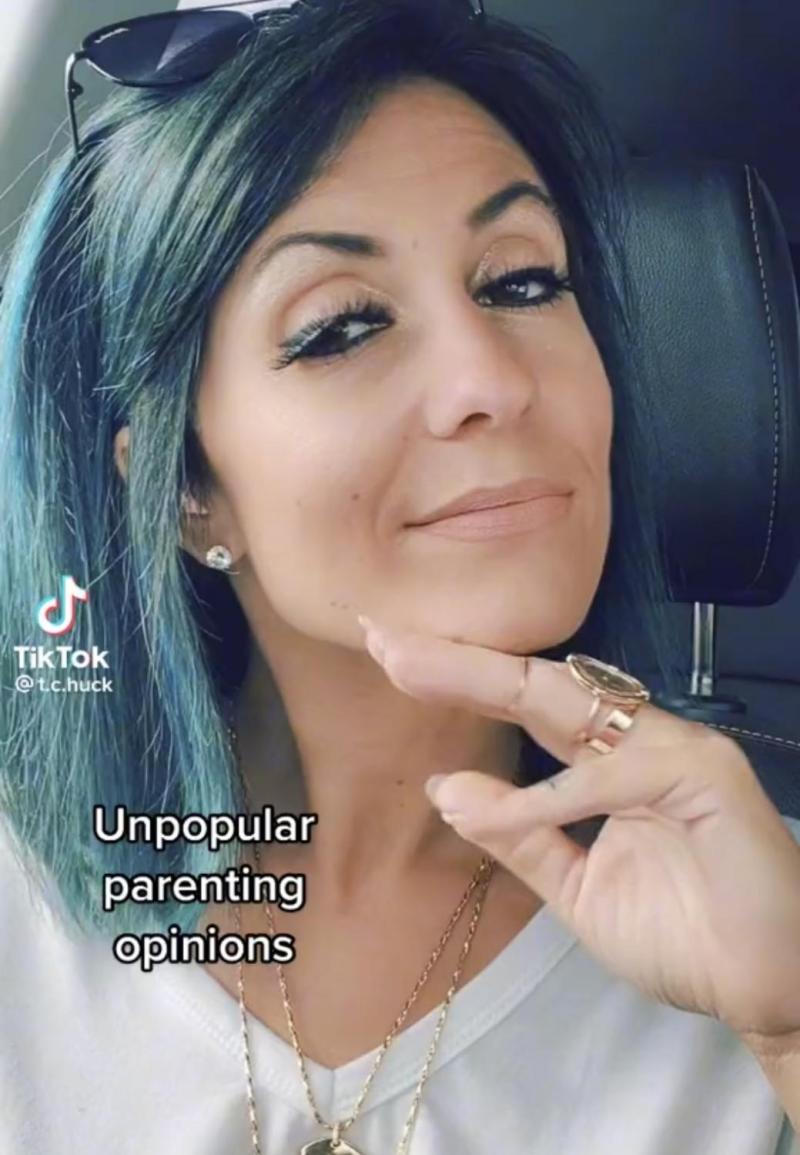 Mamá revela tres opiniones impopulares sobre la crianza con sus hijos