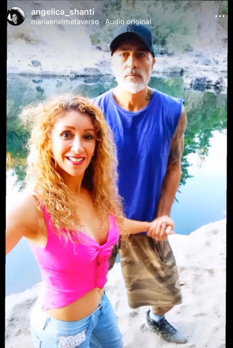 Angélica Sepúlveda publicó particular mensaje para su pareja.