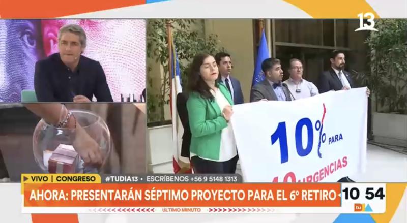 Parlamentarios discuten posible sexto retiro de AFP con 10 urgencias