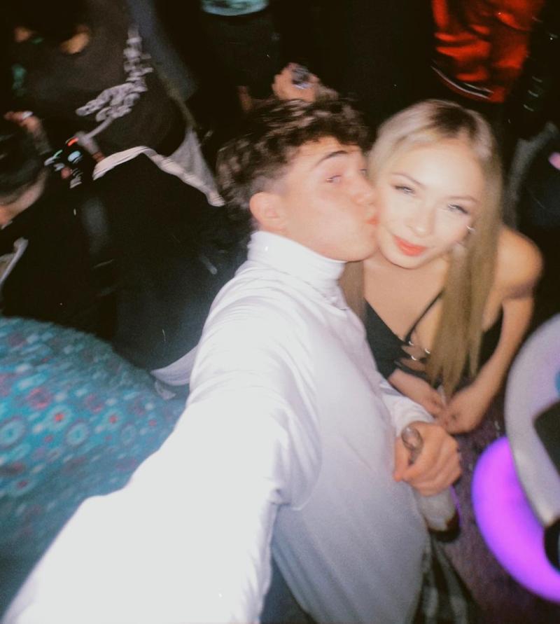 Skarleth y DímeloFacu