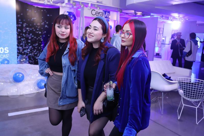 Francisca Soto (@datitodefran), Catalina Valenzuela (@catamakeupblog) y Valentina Leni (@valemiaaaaau)