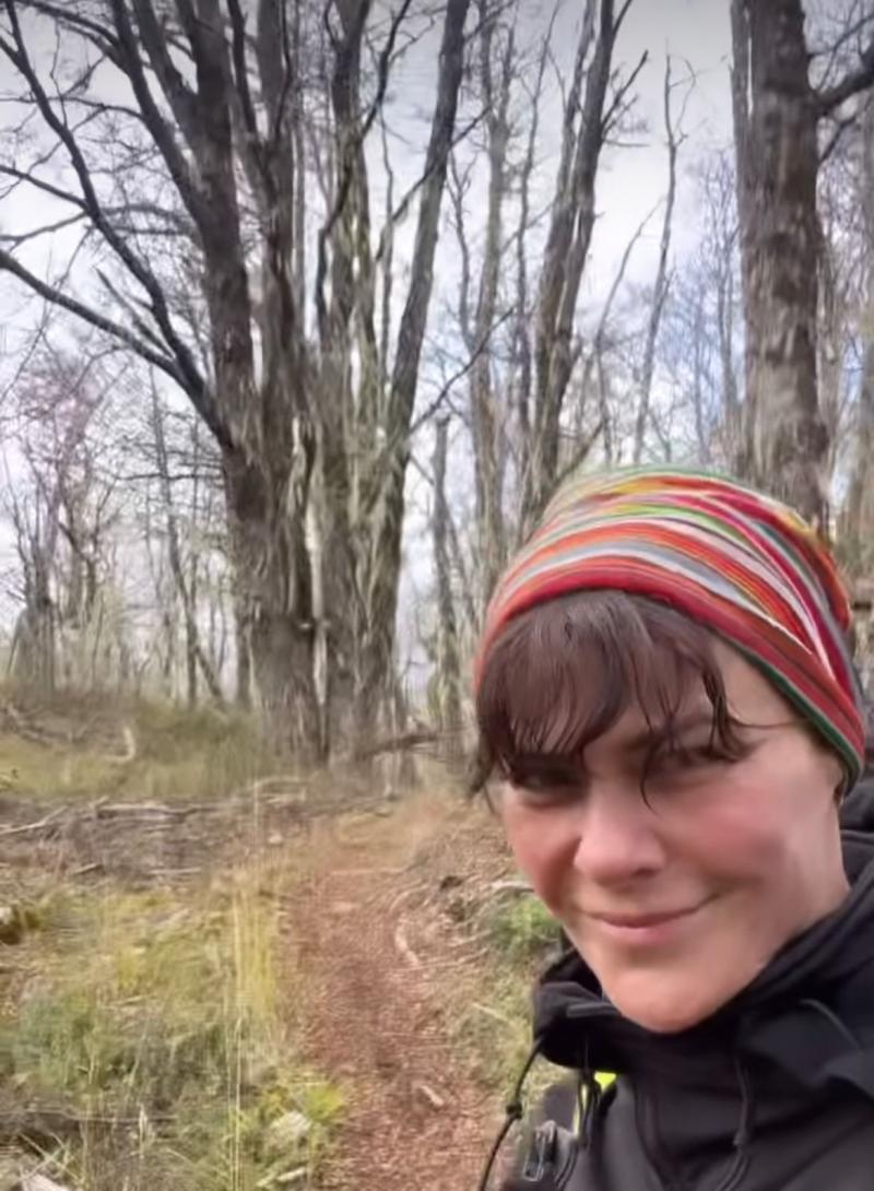 Tonka Tomicic al natural disfrutando del sur de Chile