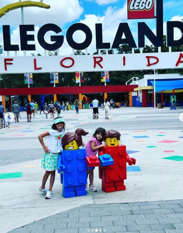 Hijas de Mauricio Isla en Orlando