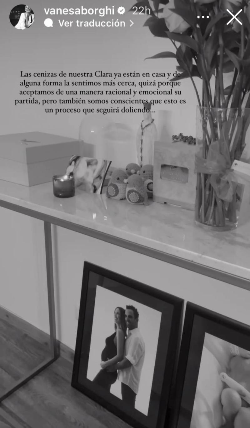 Vanesa Borghi muestra el altar que le dedicó a su hija fallecida