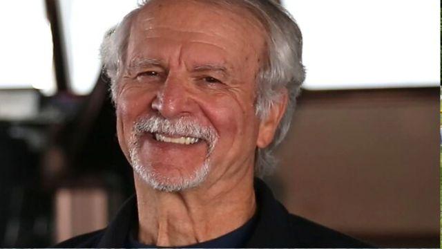 Es apodado como "Míster Titanic"