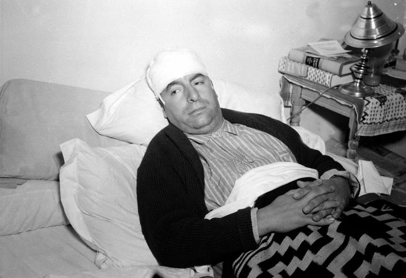 PABLO NERUDA EN CAMA