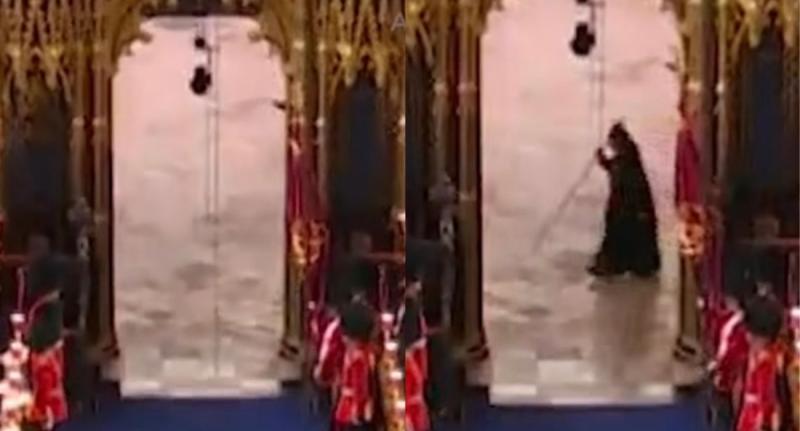 Captan terrorífica imagen durante la coronación de Carlos III