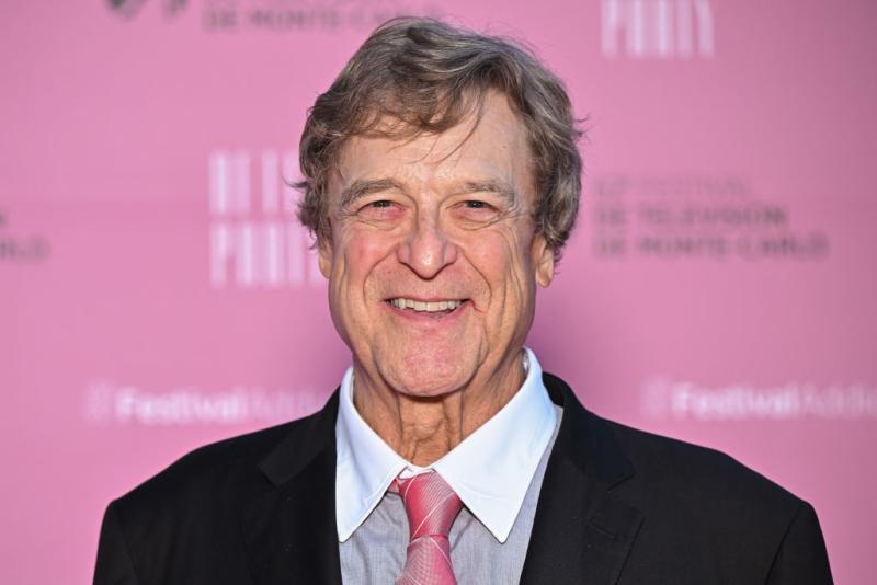 Mira cómo luce John Goodman con 90 kilos menos