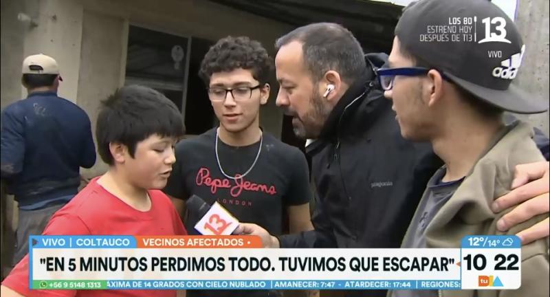 Adolescentes ayudan a vecinos afectado en Coltauco