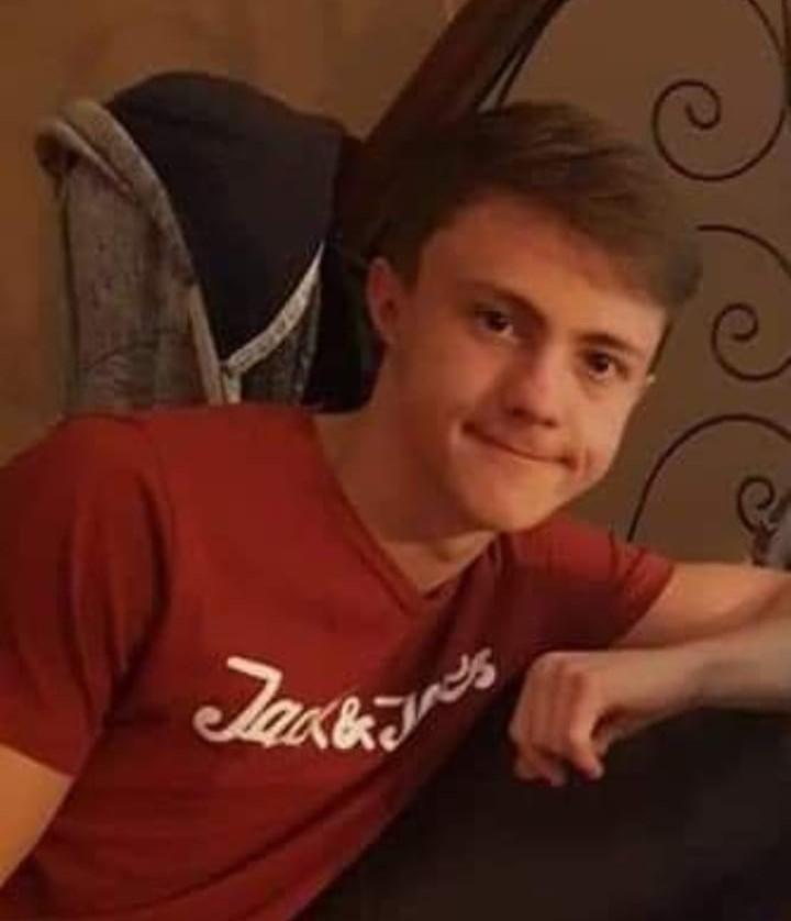 Joven asesinó a su hermano por considerar que el favorito de su mamá