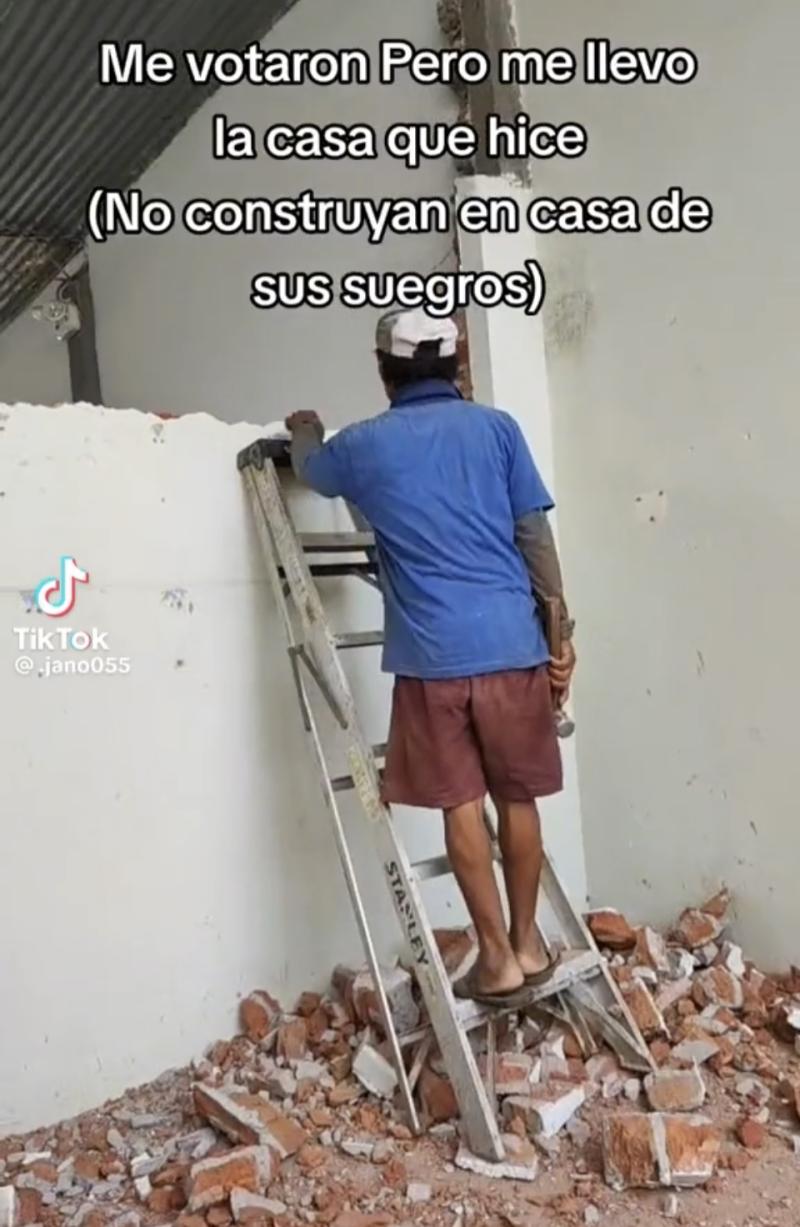 Suegros echaron a yerno y este destruyó la casa que construyó en el terreno familiar