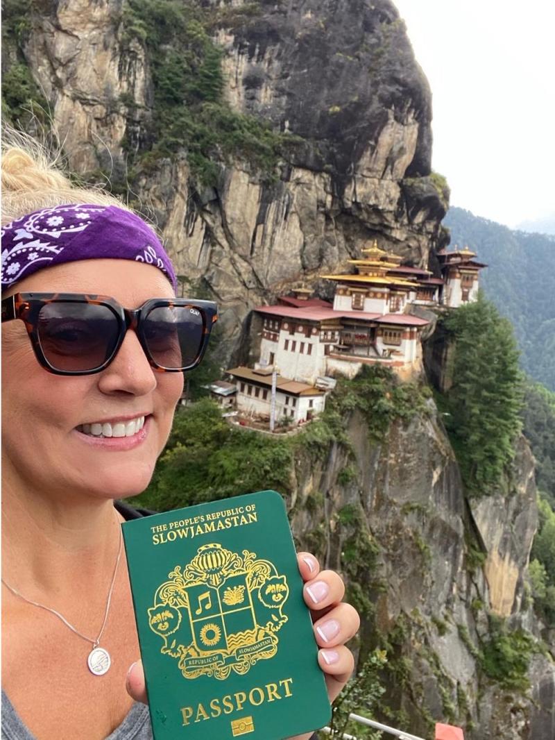 Pasaporte de Slowjamastan