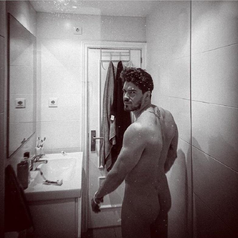 Alex Consejo impactó el 2021 con desnudo