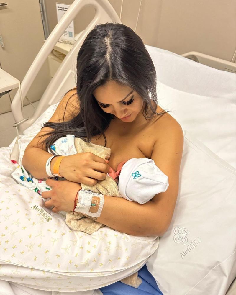 Mariuxi Domínguez desclasificó el nacimiento de su hija