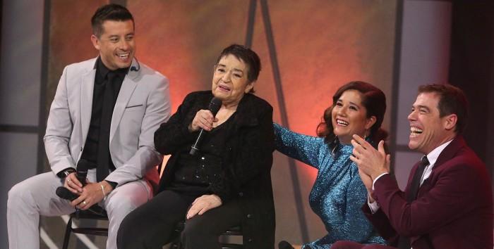 Carolina Soto y Cecilia en Rojo