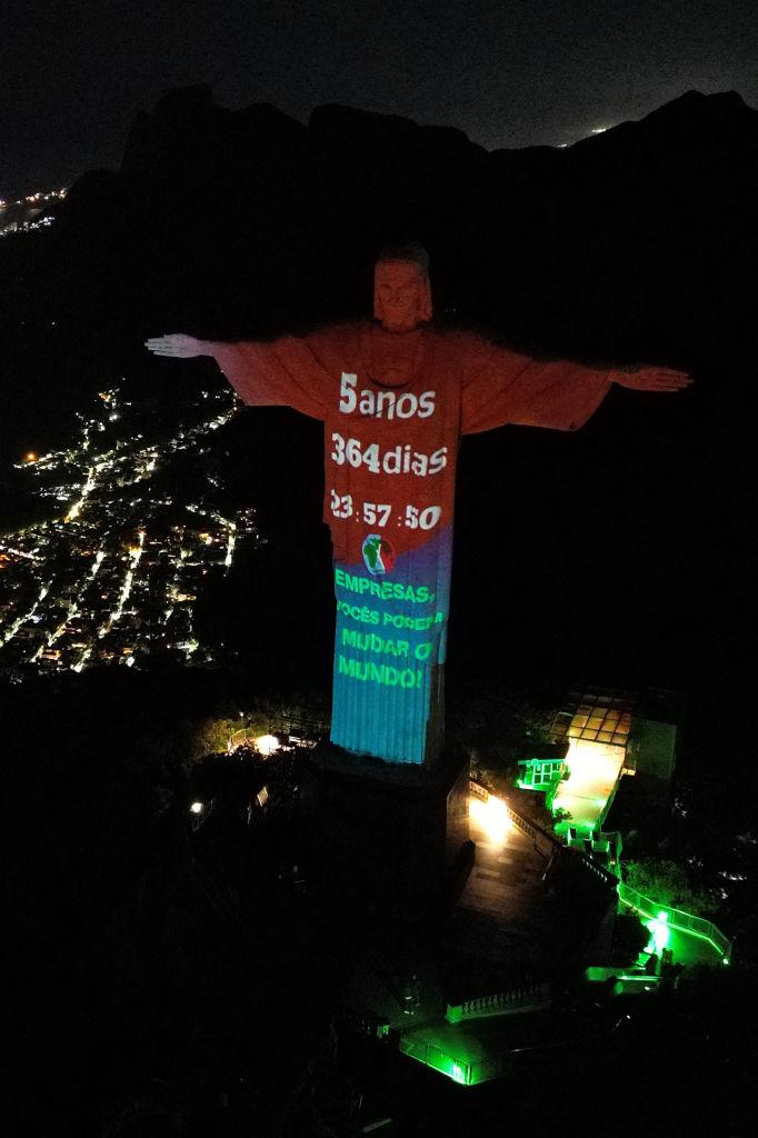 CRISTO REDENTOR AVISA AL PLANETA